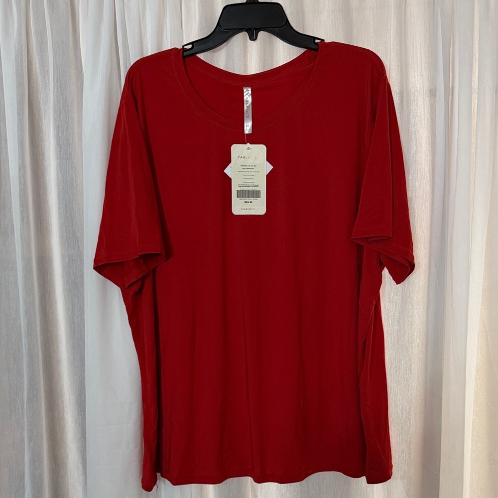 Fabletics Women’s Red Crew Neck Moisture-wicking Short Sleeve Tee 3X